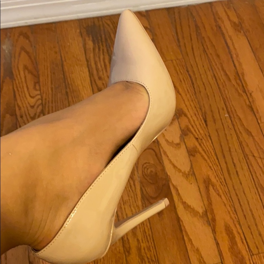 Creme heels